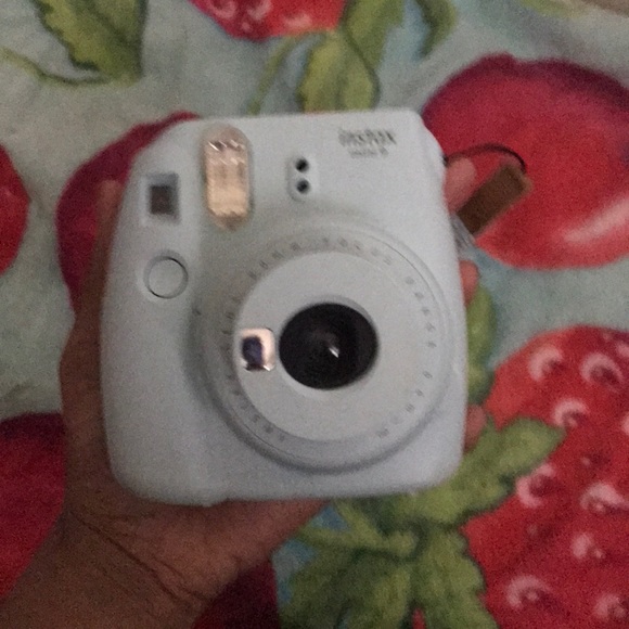 Instax mini 9 Fuji Film Camera - Picture 4 of 4